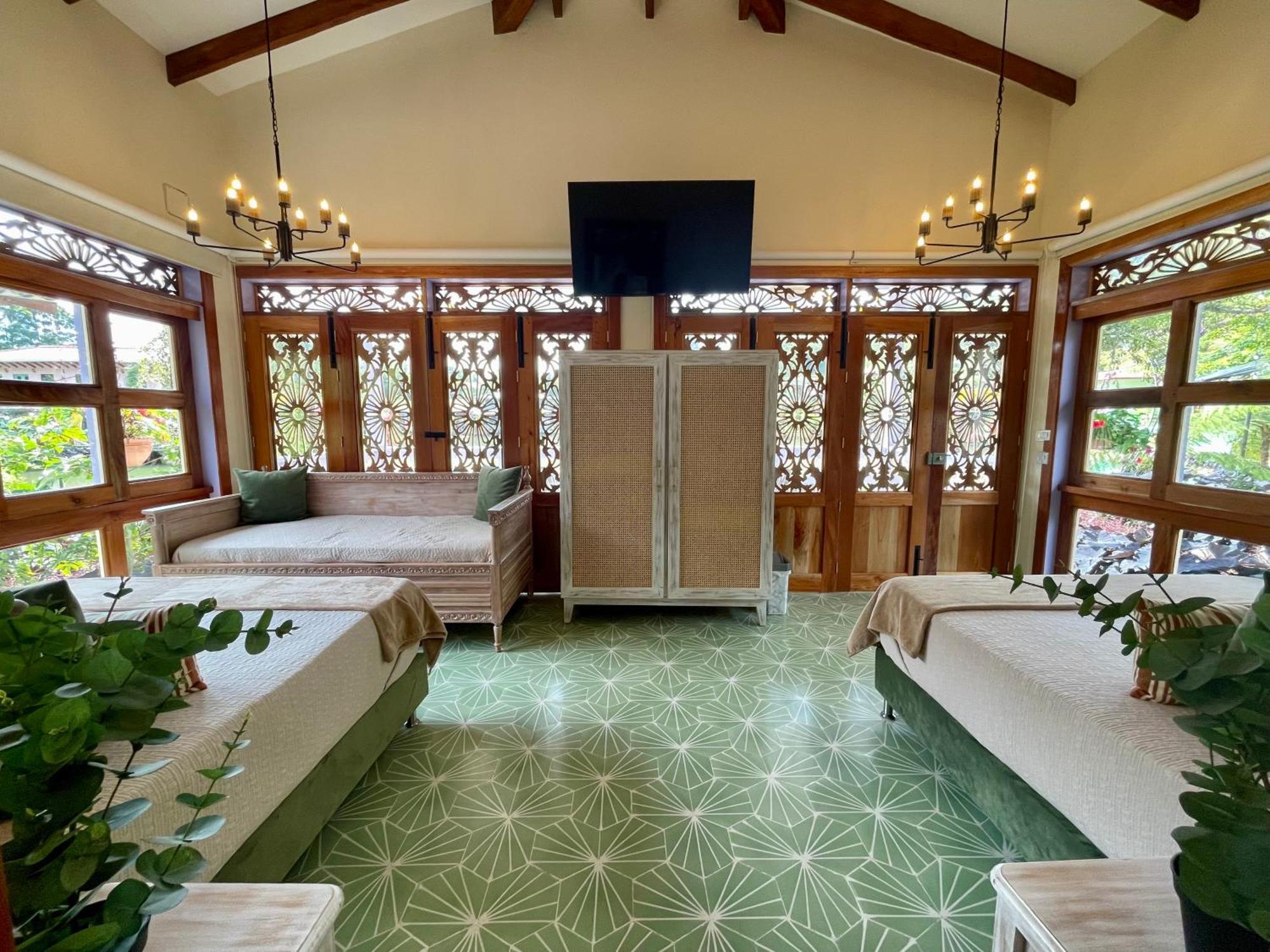 Hotel Lago Valdivia Хардін Екстер'єр фото